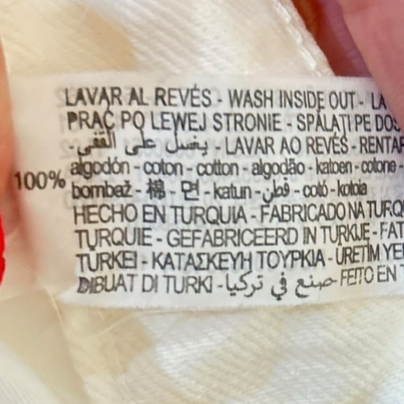 Zara off White Distressed Straight Leg Jeans torn knees raw hem size 6 - Picture 8 of 8